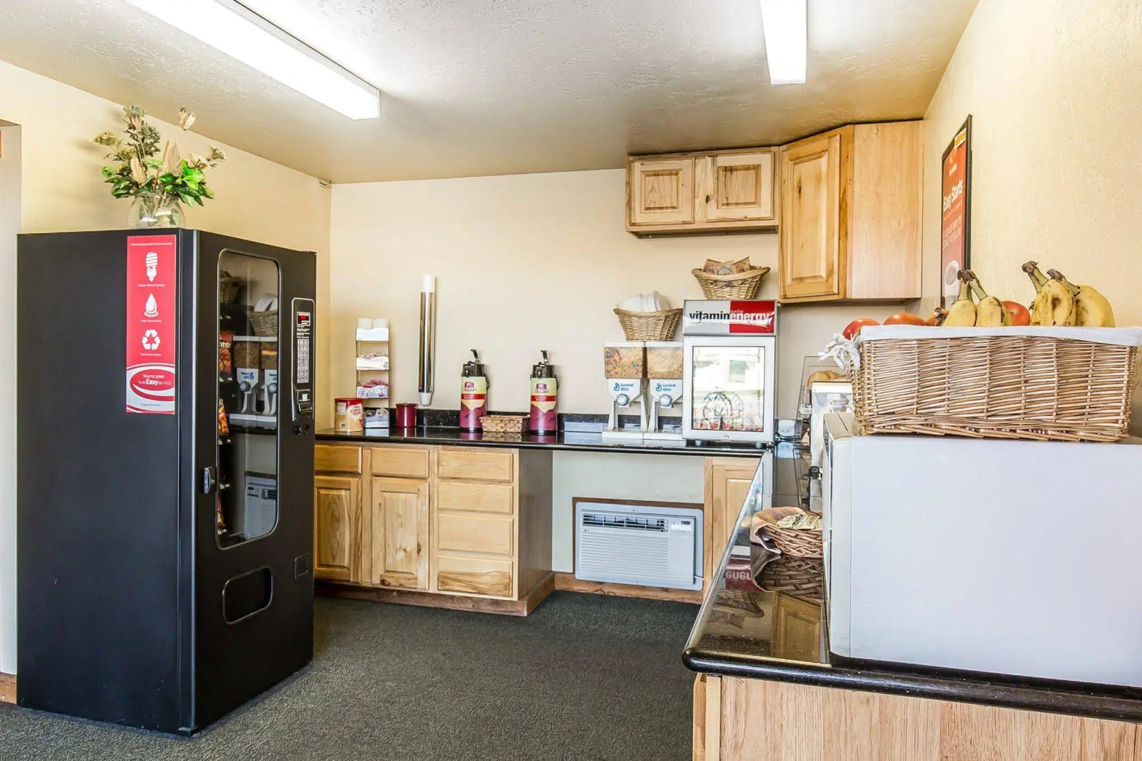 Econo Lodge Inn & Suites Kalispell - Glacier National Park Gateway