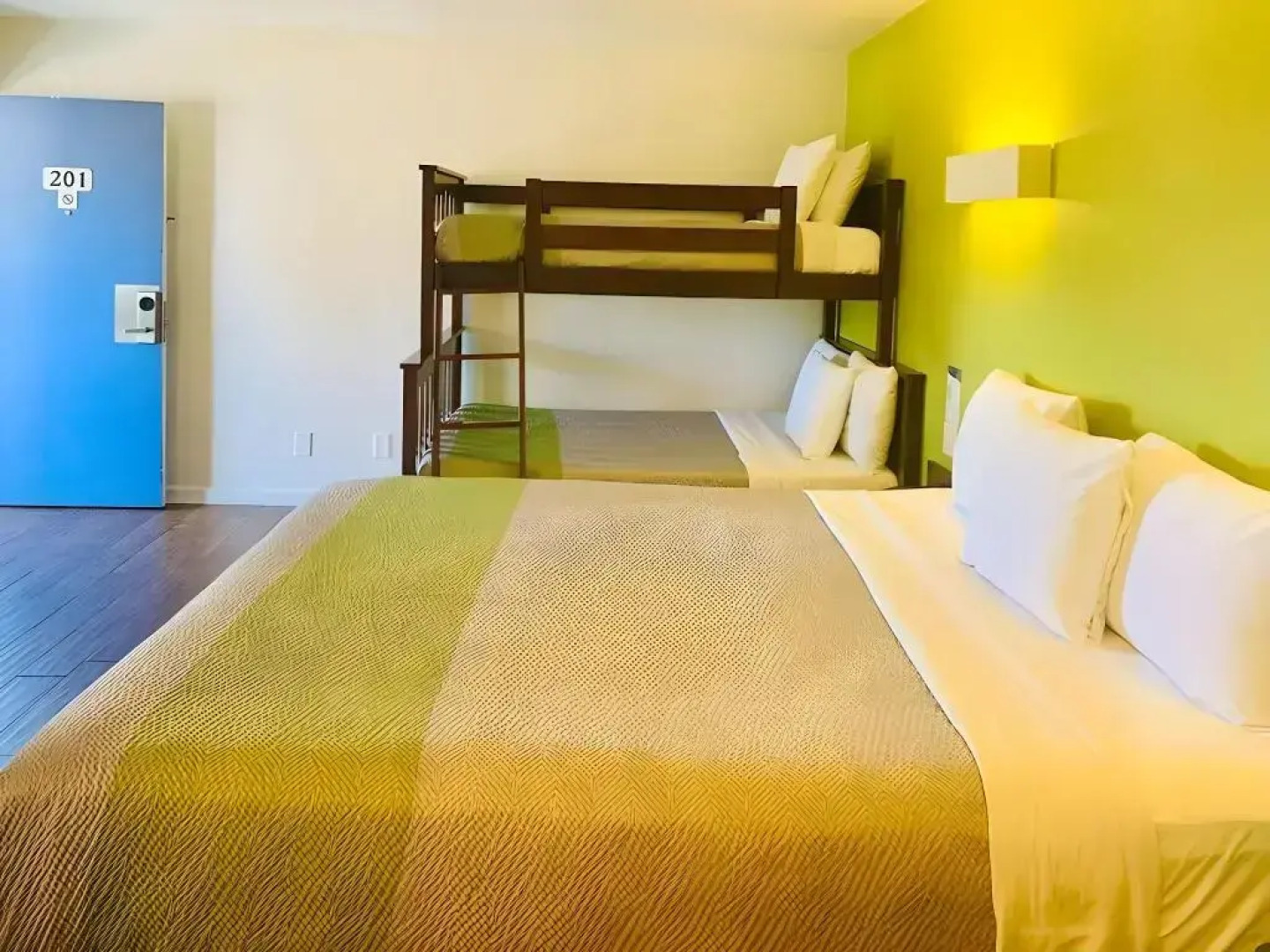 Fisherman's Cove Inn