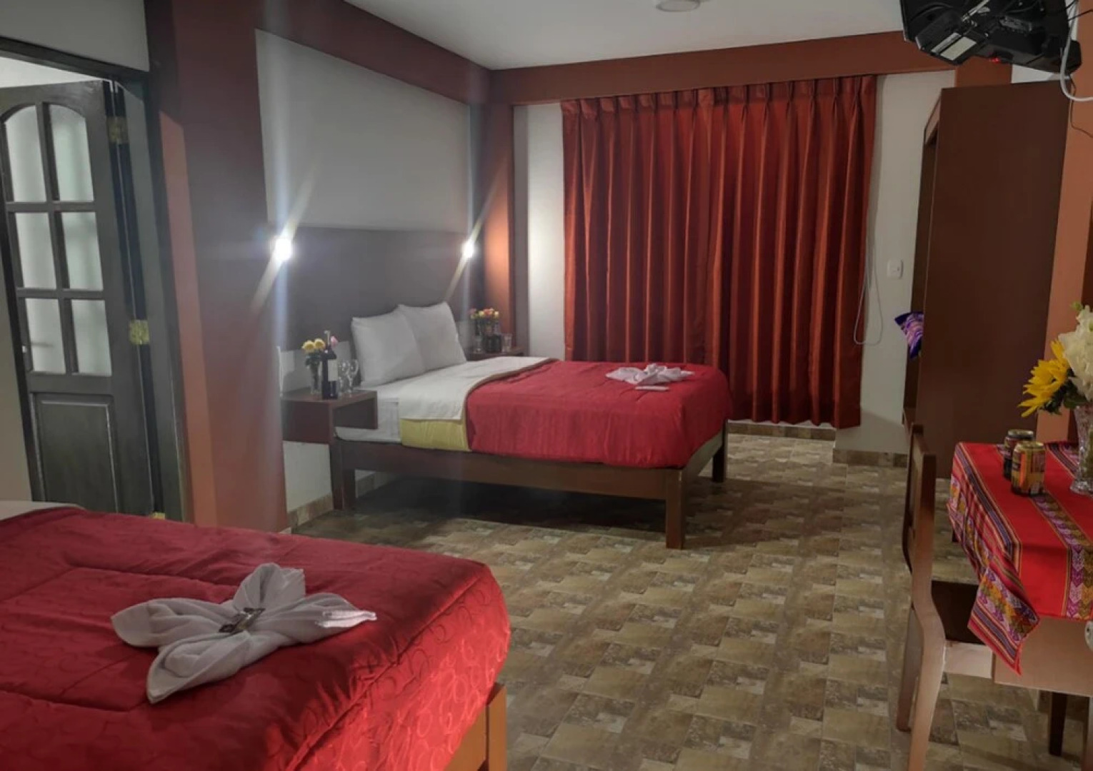 Los Wayruros de Anita Ollantaytambo