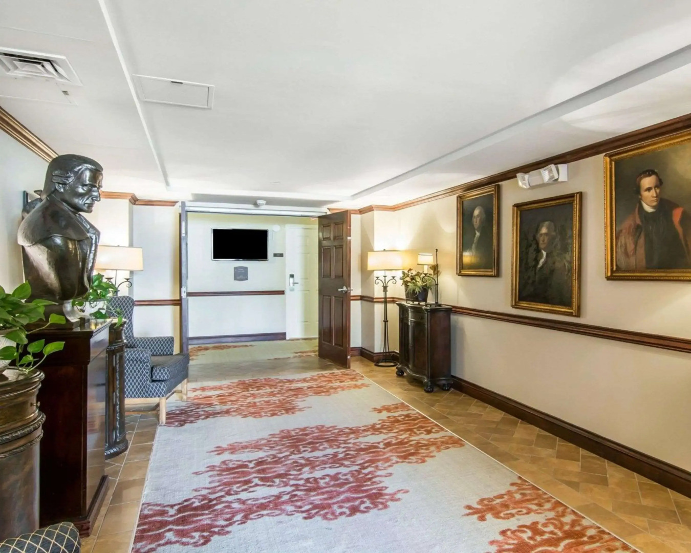 Bluegreen Vacations Patrick Henry Square, an Ascend Collection Resort