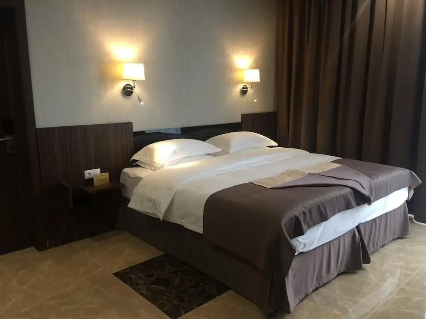 Отель Alana Royal