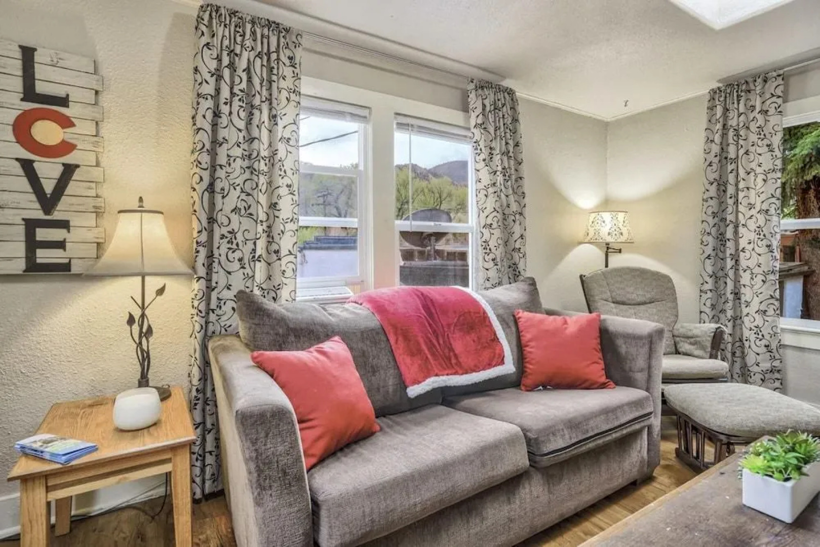 1BR Manitou Spring Cottage Get Away