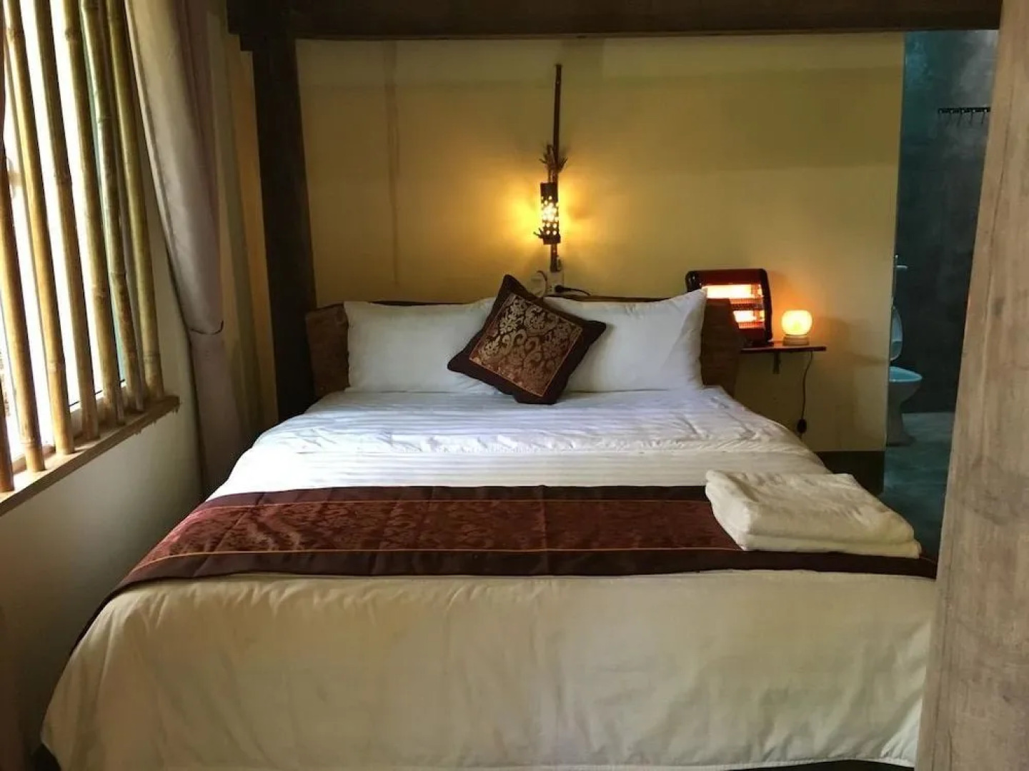 Phong Nha Rustic Home