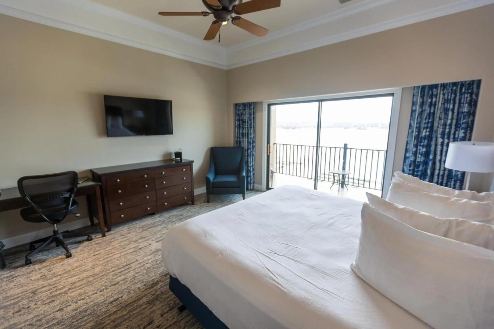 Camden on the Lake Resort & Spa