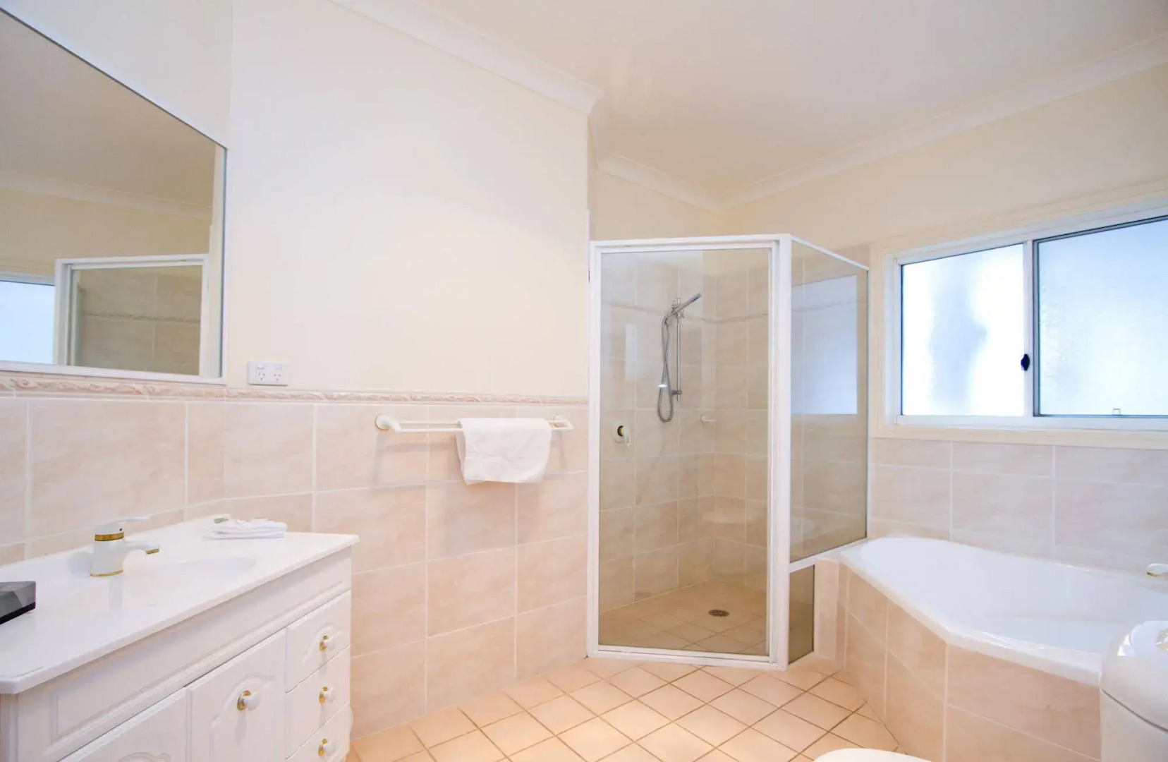 Meridian Resort Beachside