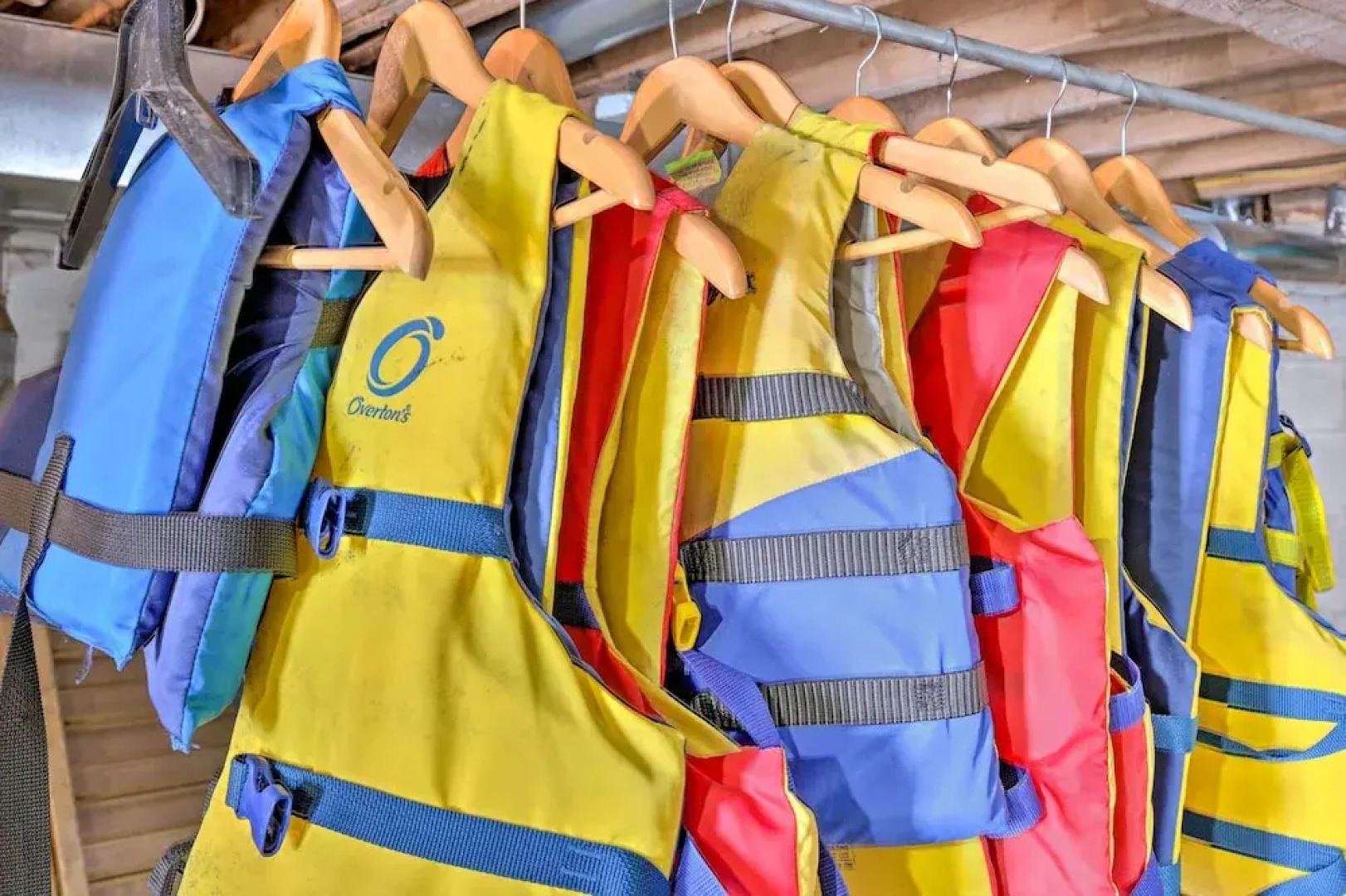 Private Lake Access & Canoes: Pennsylvania Cottage