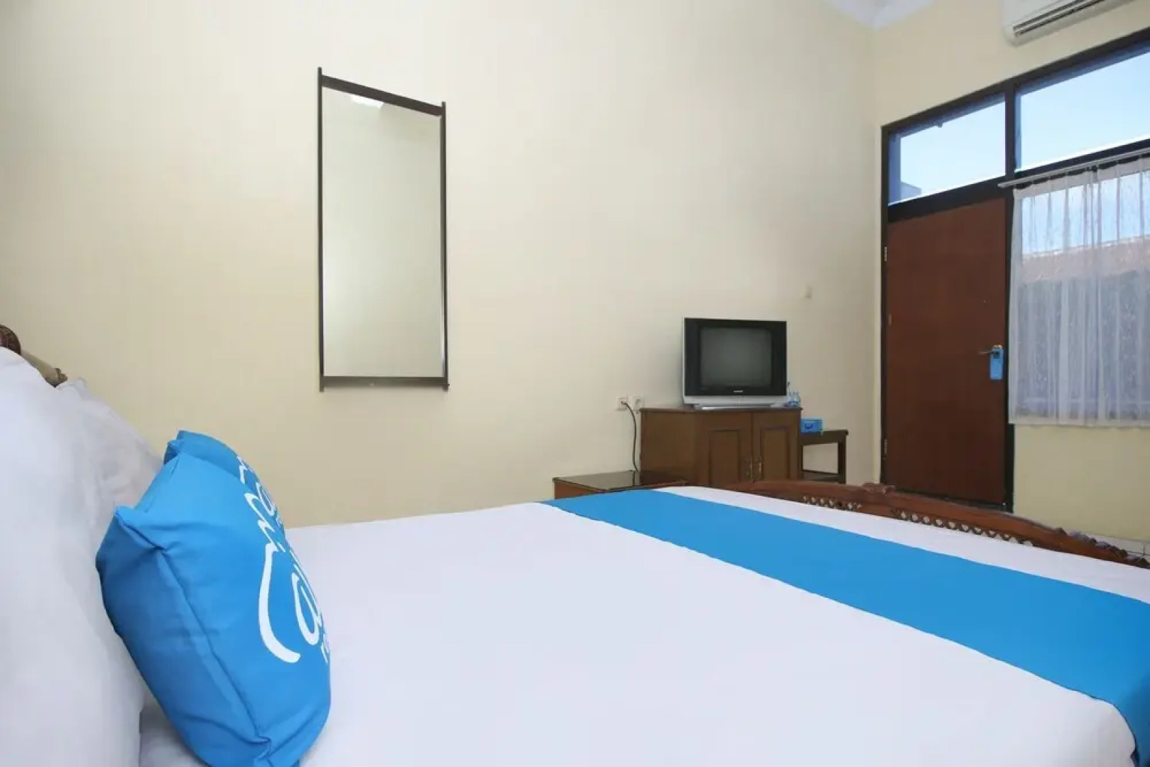 Airy Eco Syariah Otista 106 Kuningan