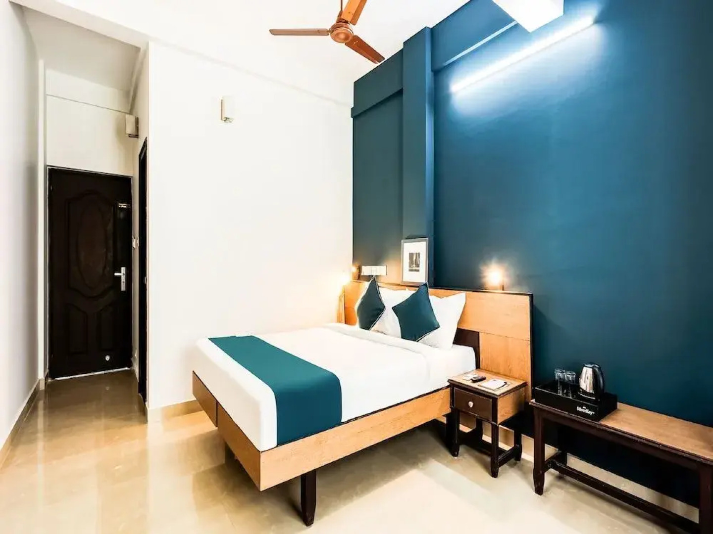 SilverKey Executive Stays 45762 Accadia Residency