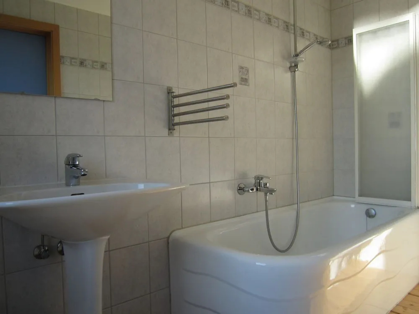 Pleasant Holiday Home in Lazise With Swimming Pool