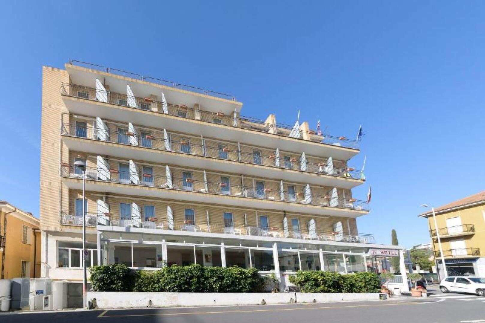 Hotel La Marina