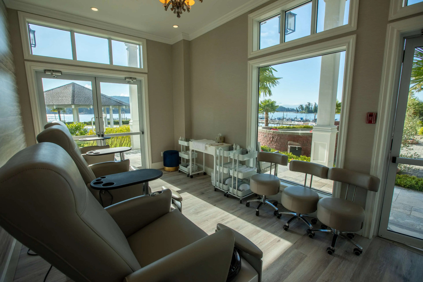 Prestige Oceanfront Resort, WorldHotels Luxury