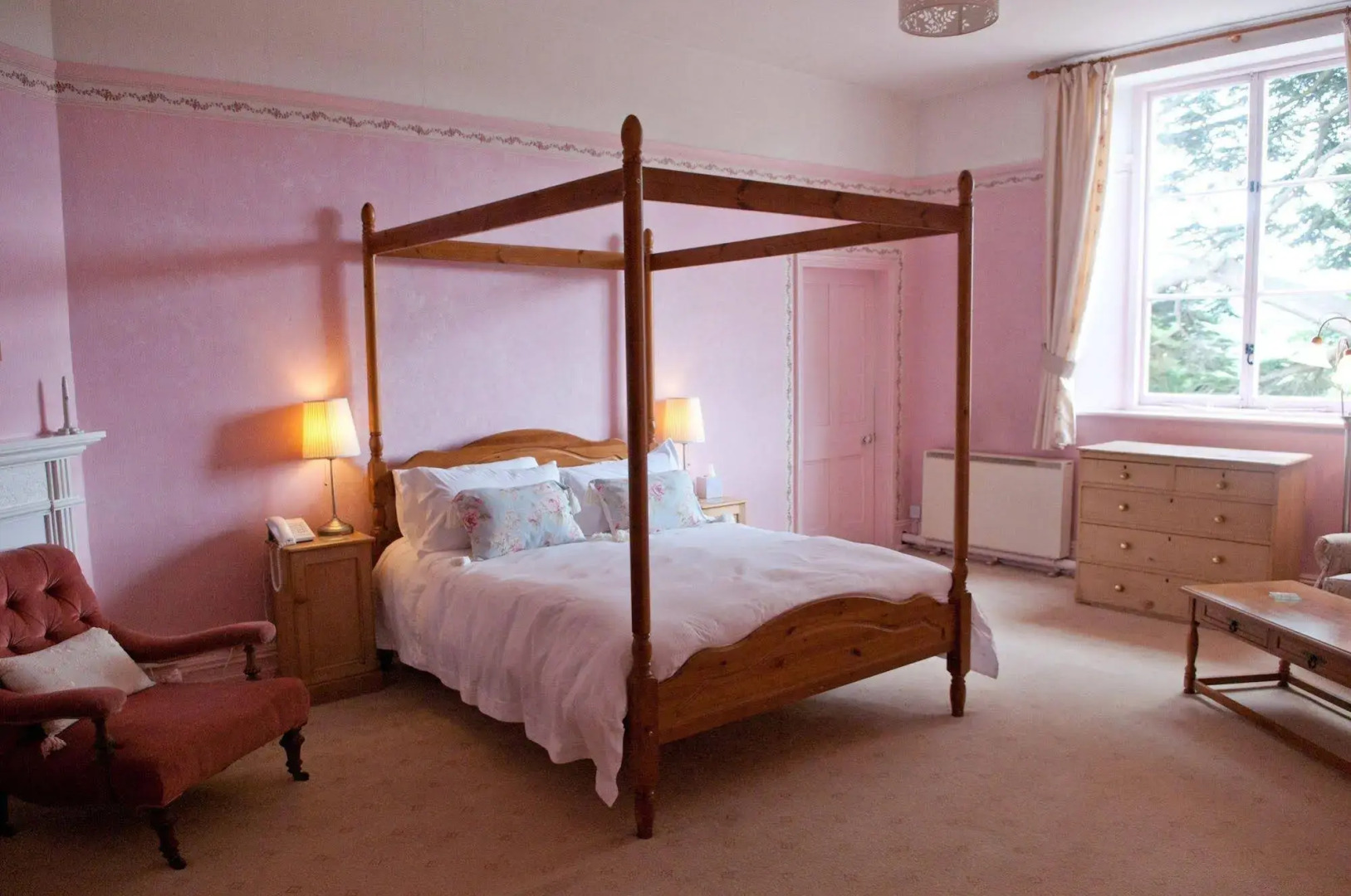 Glewstone Court Country House Hotel