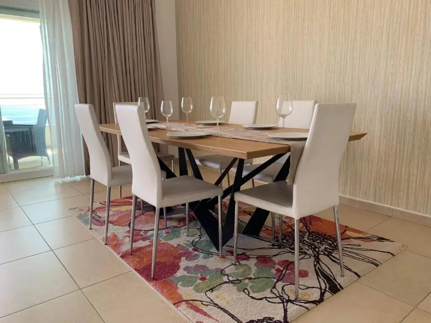 Sliema Seafront with Pool