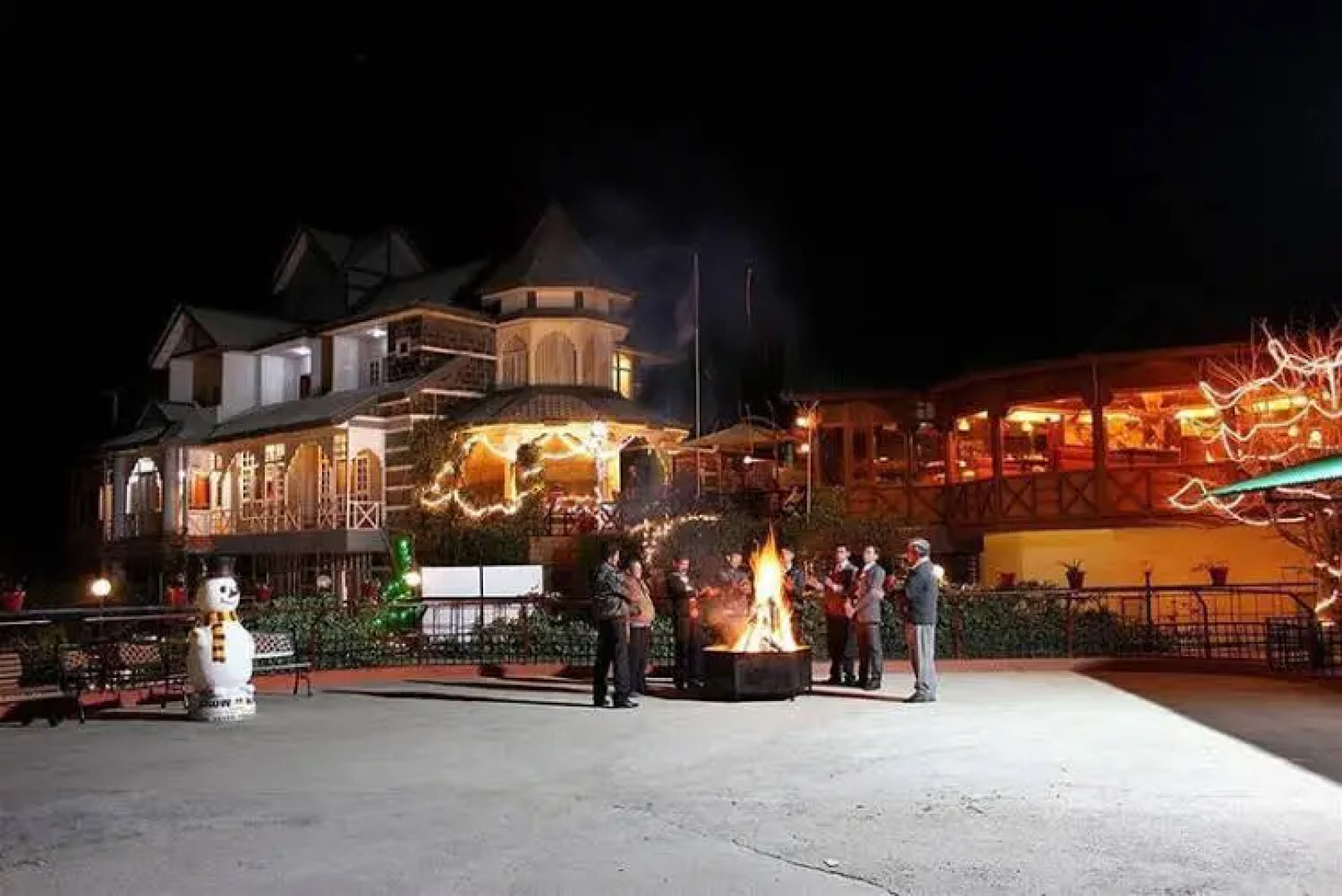 2 BR Rustic hut in Fagu, Shimla, by GuestHouser (912C)