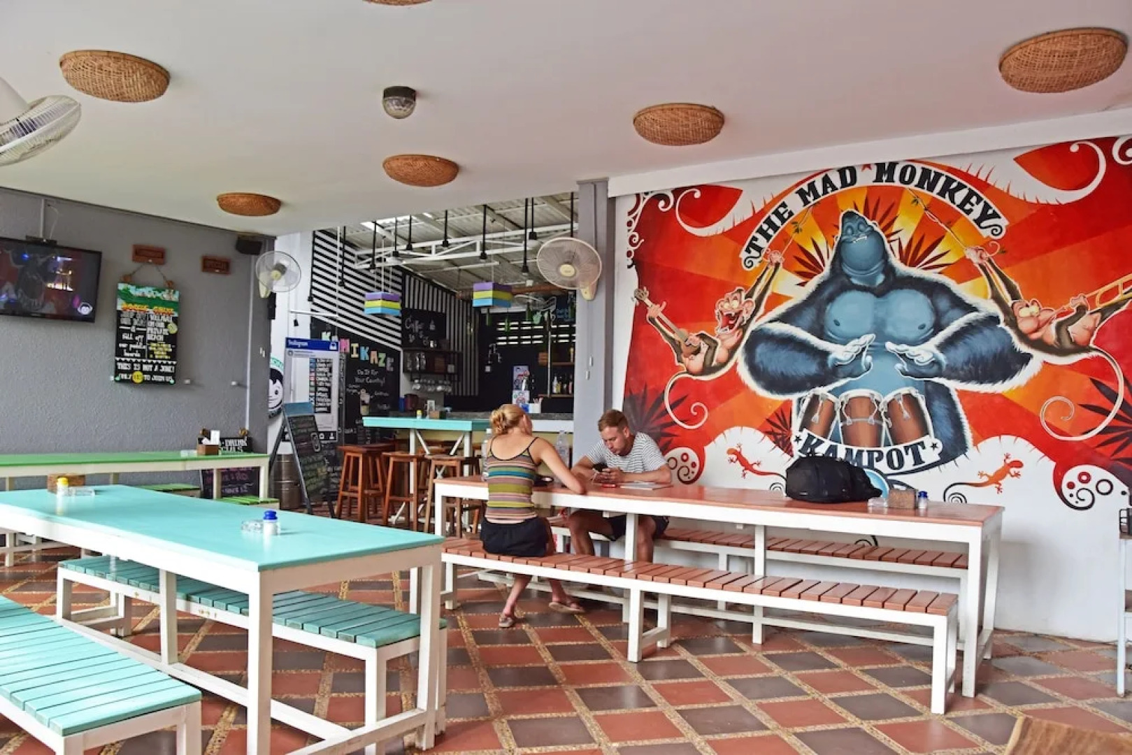 Mad Monkey Hostel Kampot