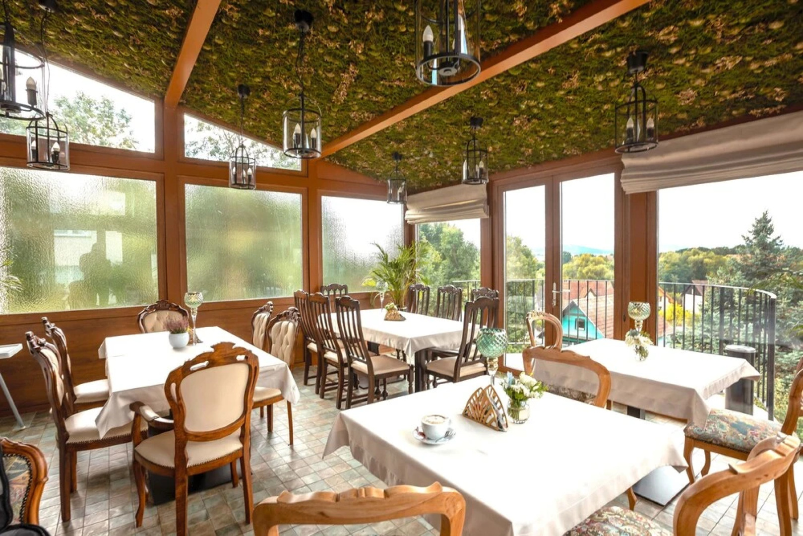 Hotel i Restauracja na Skarpie