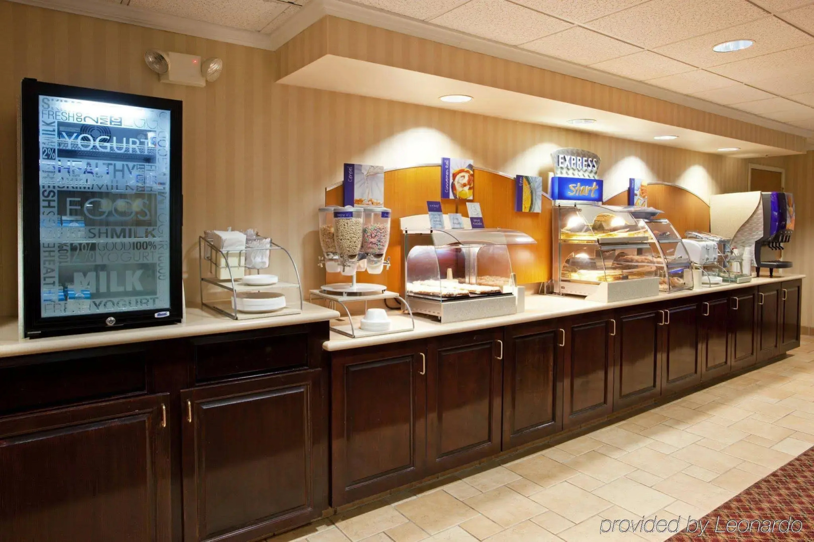 Holiday Inn Express Hotel & Suites Columbus-Groveport by IHG