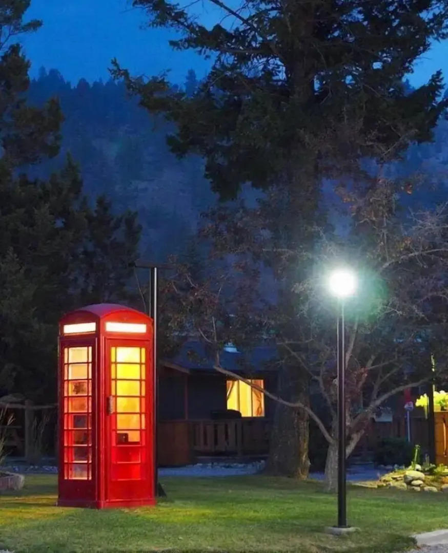 The Piccadilly Motel