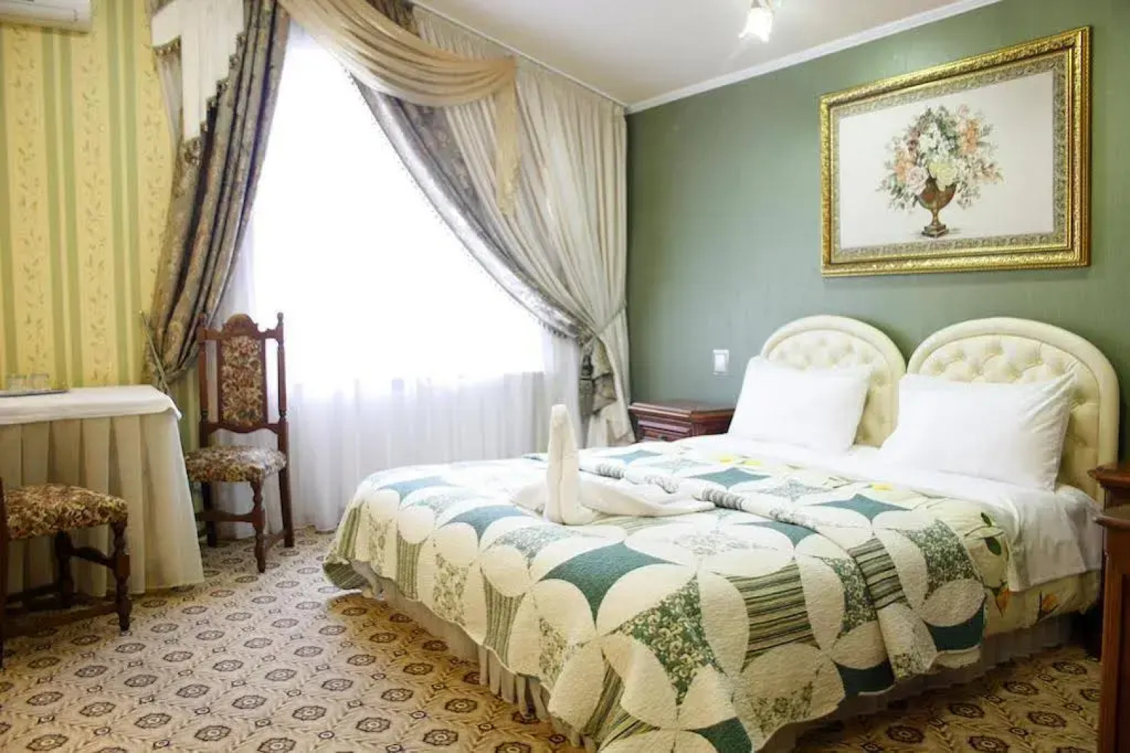 Райское Яблоко