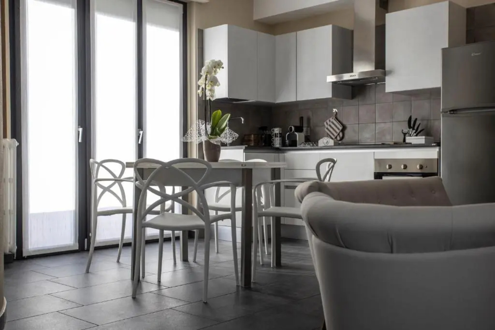 Elga's Apartment - Your charming stay on Lake Orta