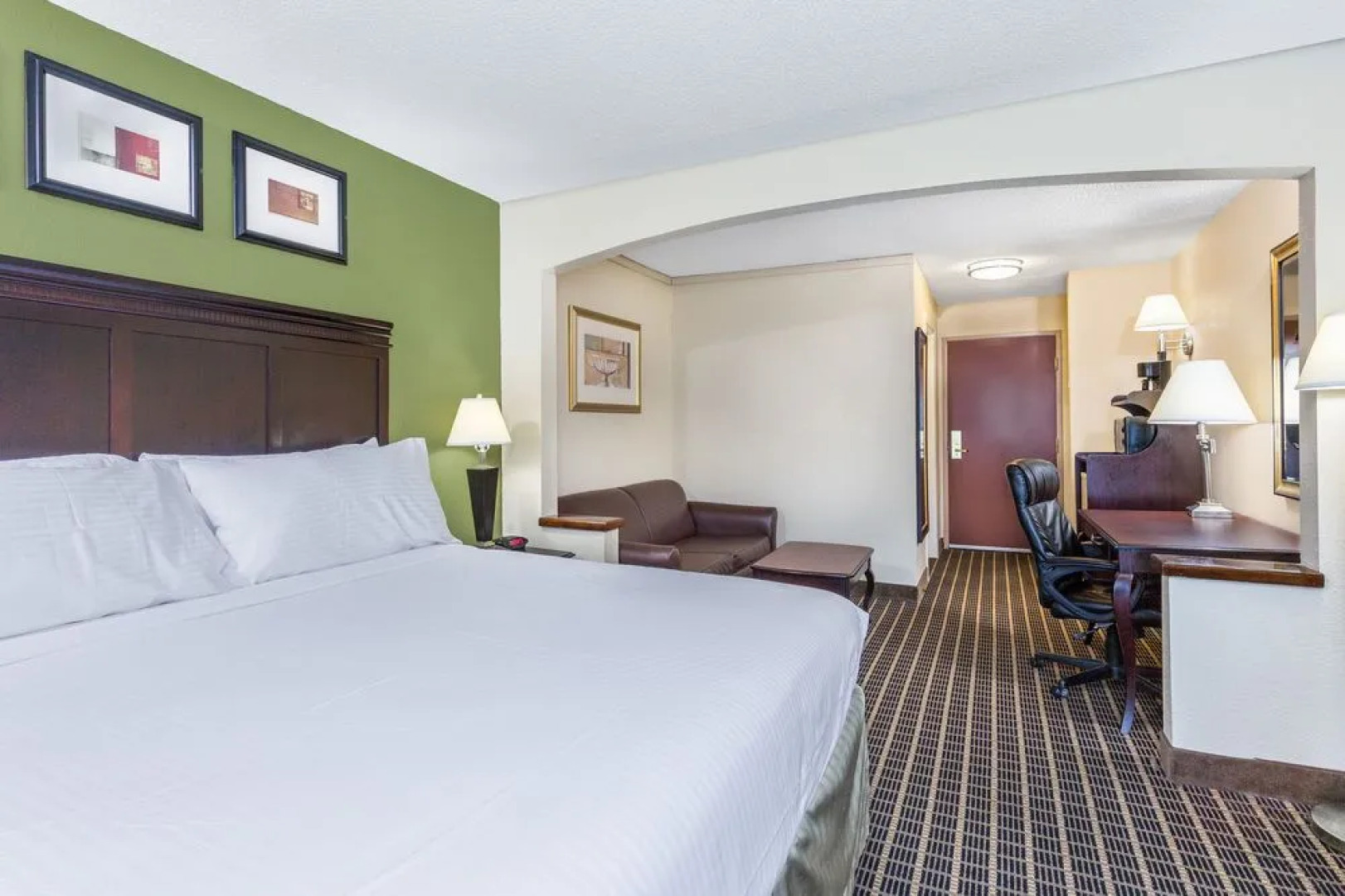 Holiday Inn Express South Boston