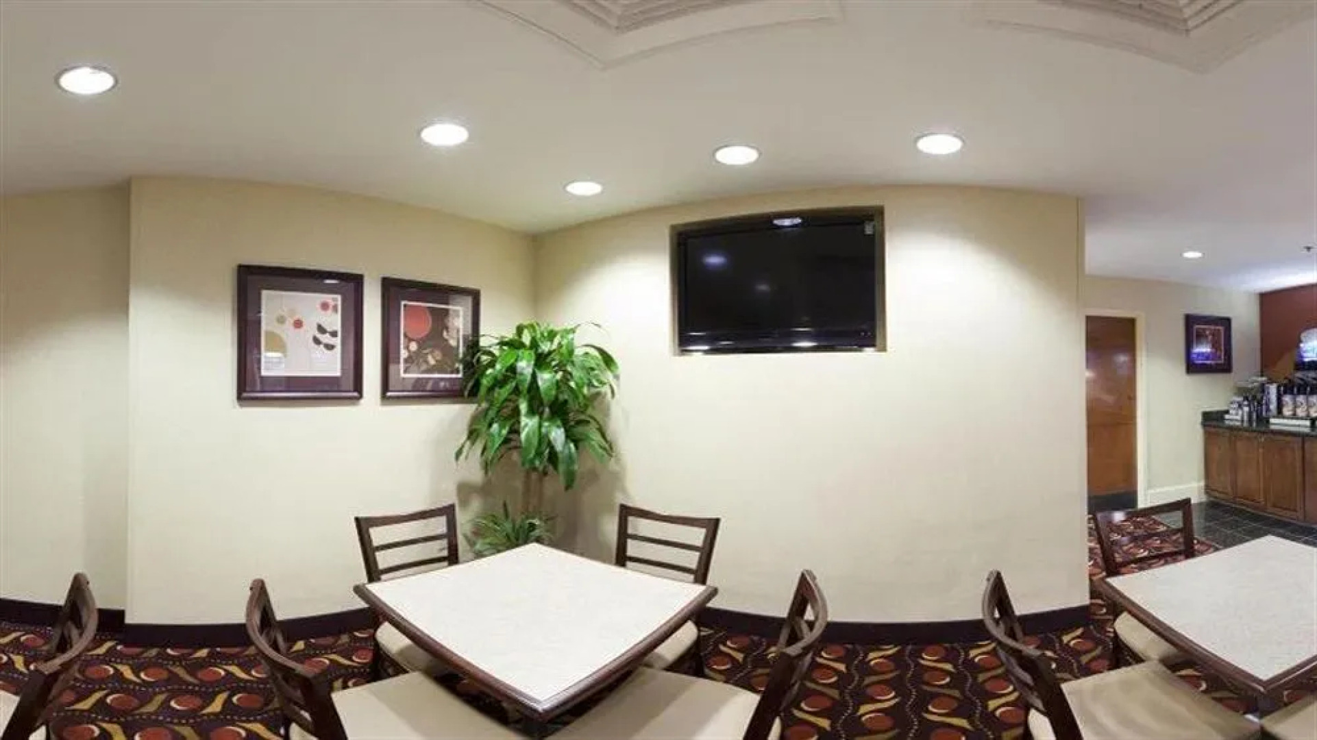 Holiday Inn Express & Suites Huntersville Birkdale