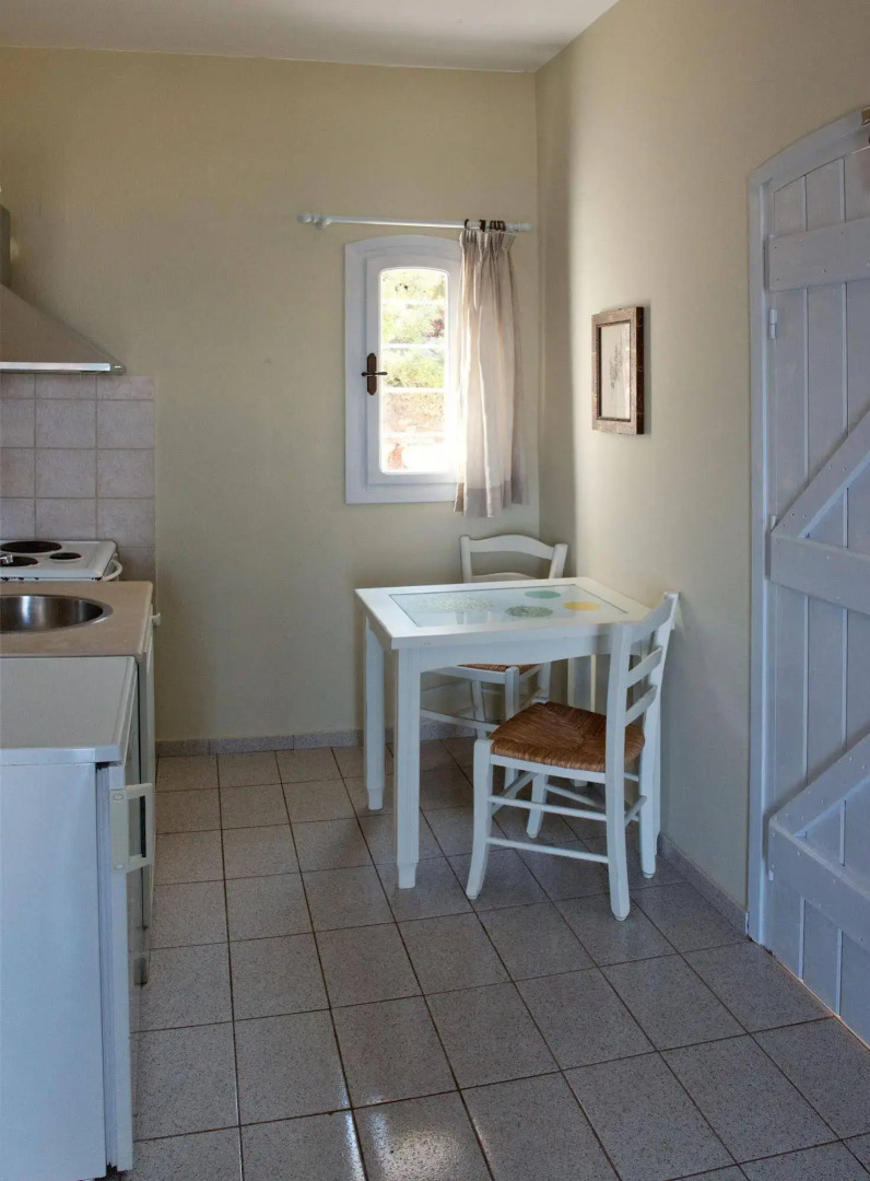 Adrakos Apartments - Adults Only