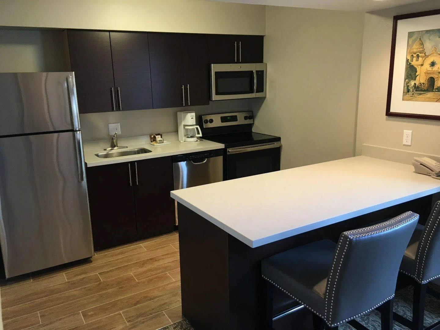 Chase Suite Hotel Newark-Fremont