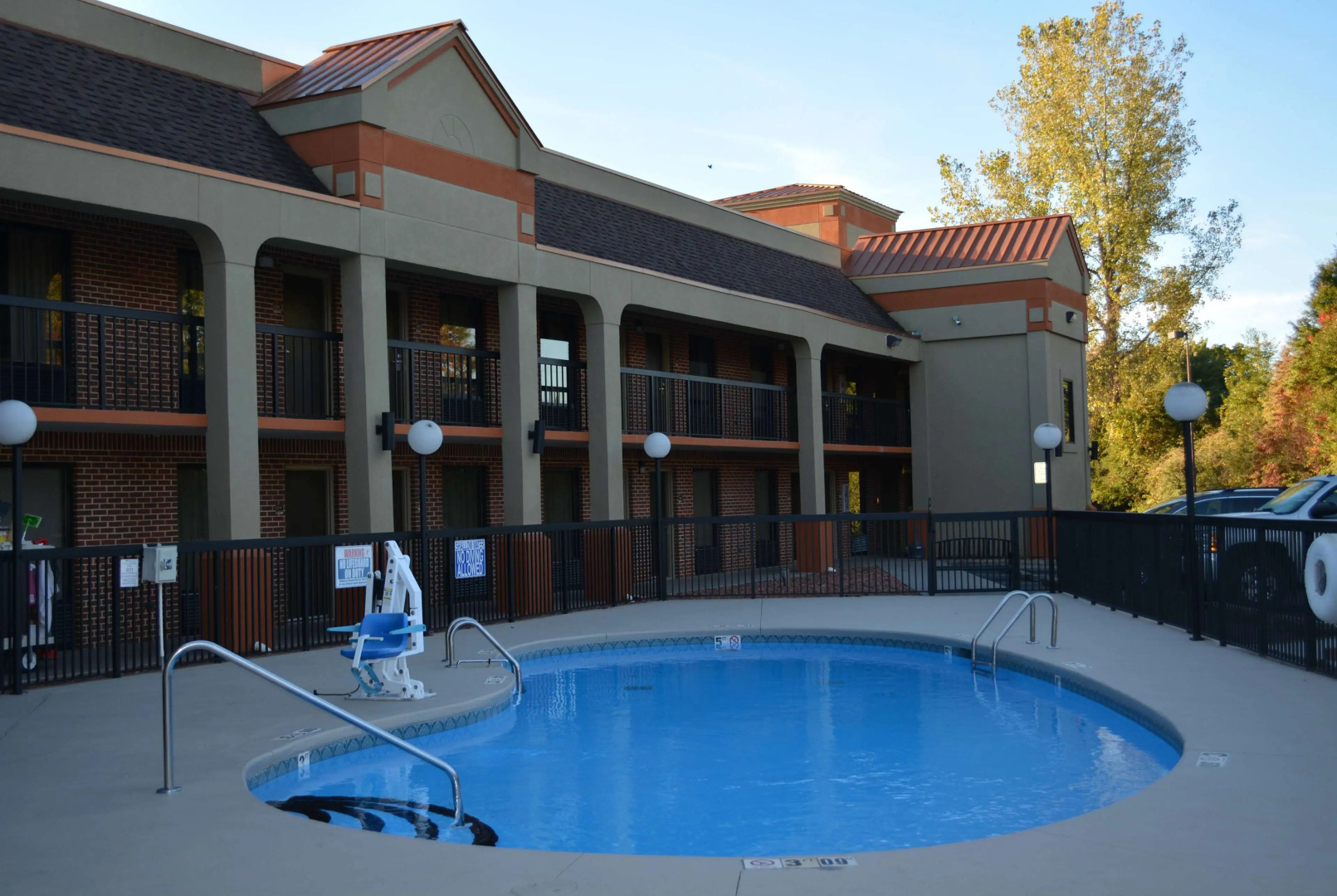 Super 8 by Wyndham Huntersville/Charlotte Area