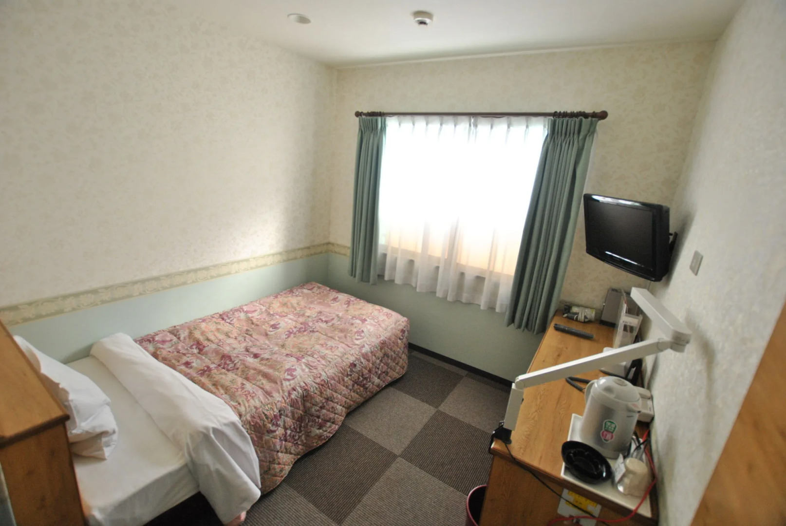 Futsukaichi Green Hotel