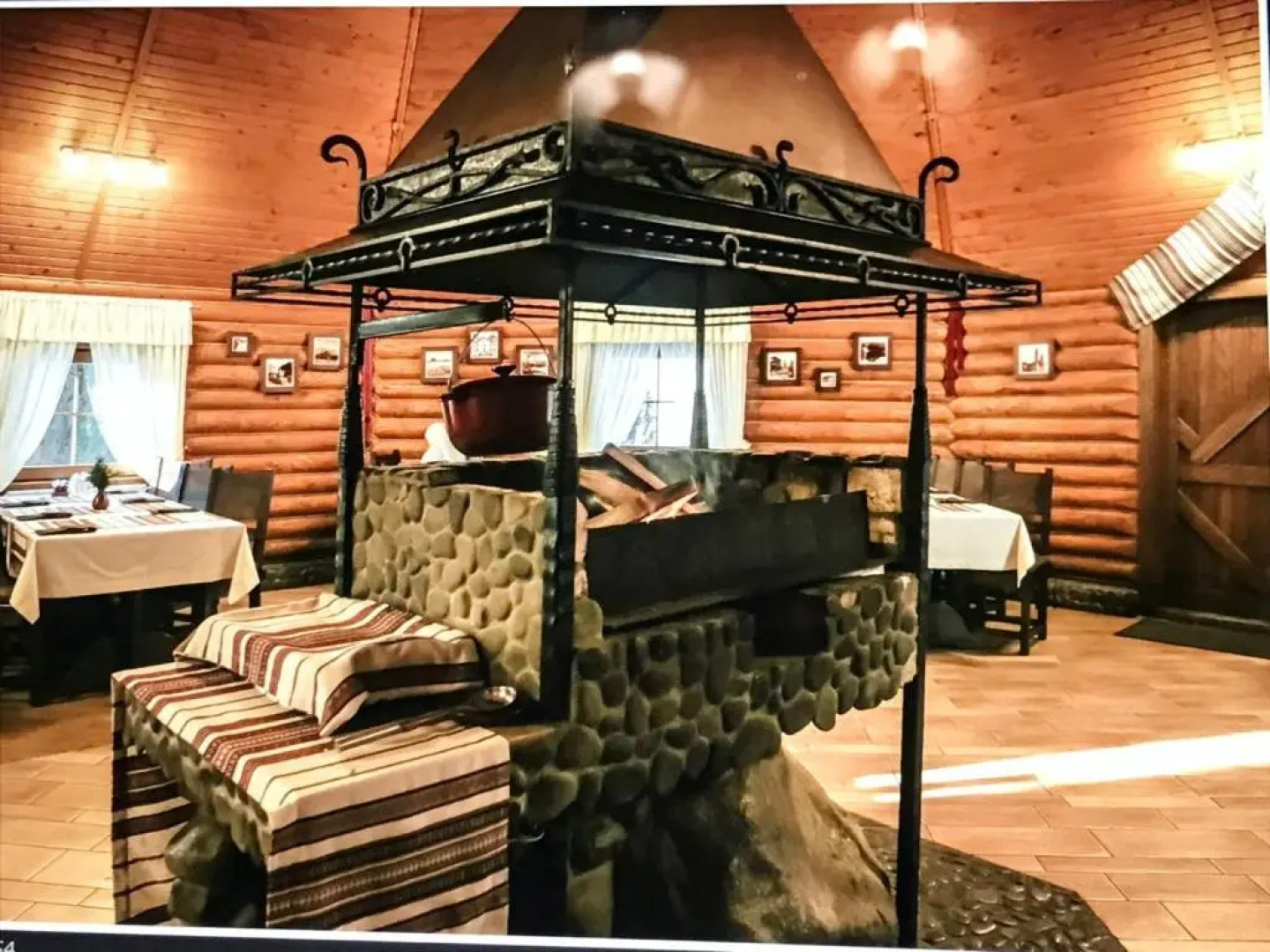 Toursit Complex Polyana Kvasova