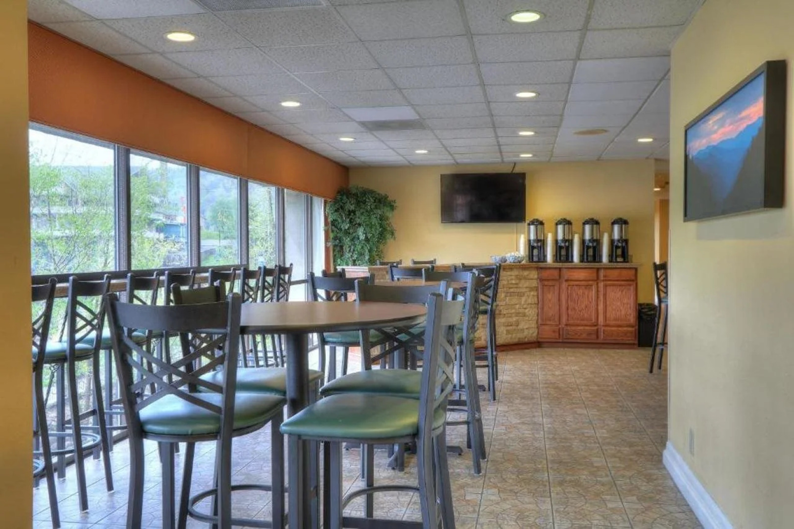 Edgewater Hotel - Gatlinburg