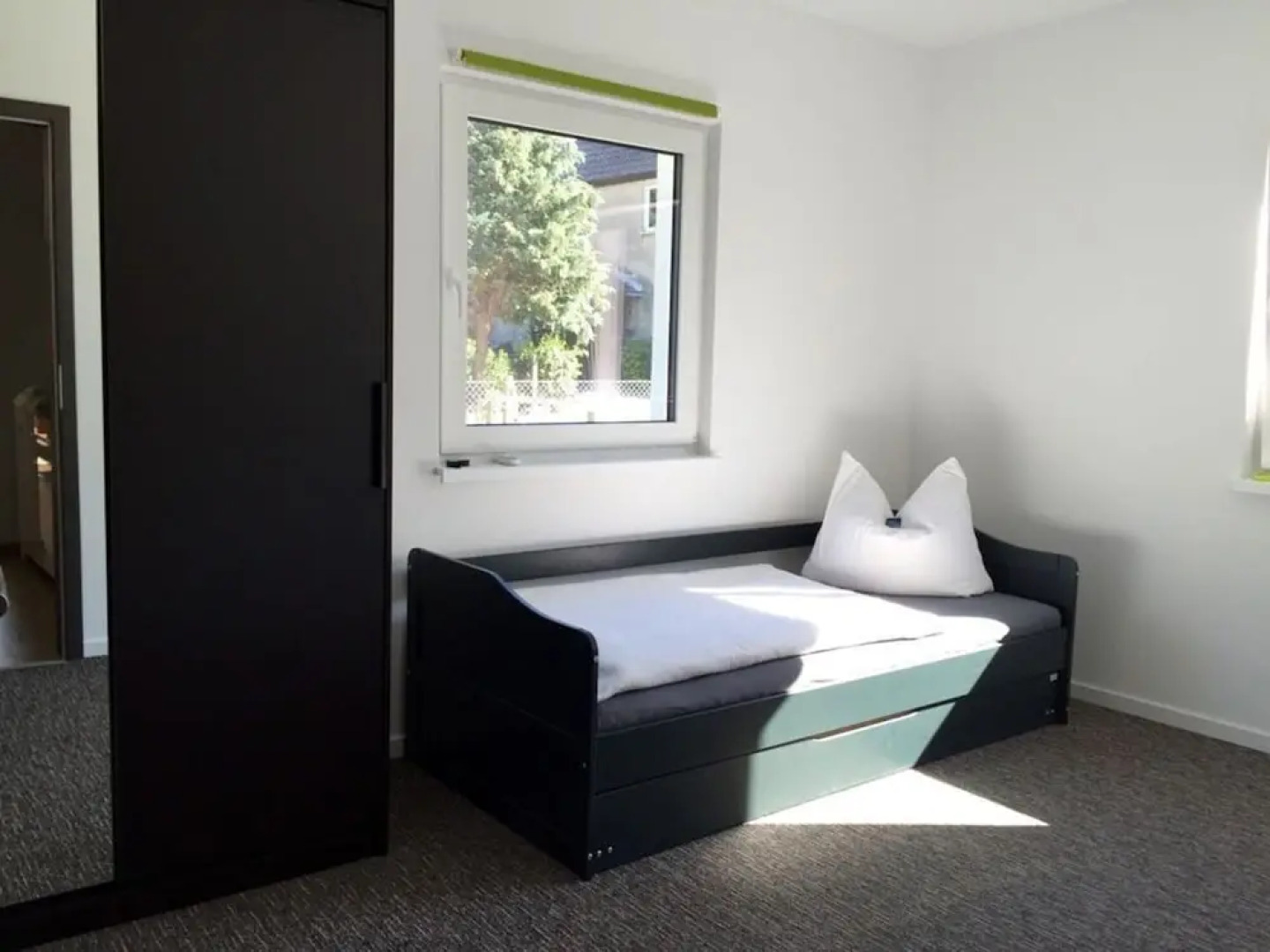 Poggenhof/ West Requits