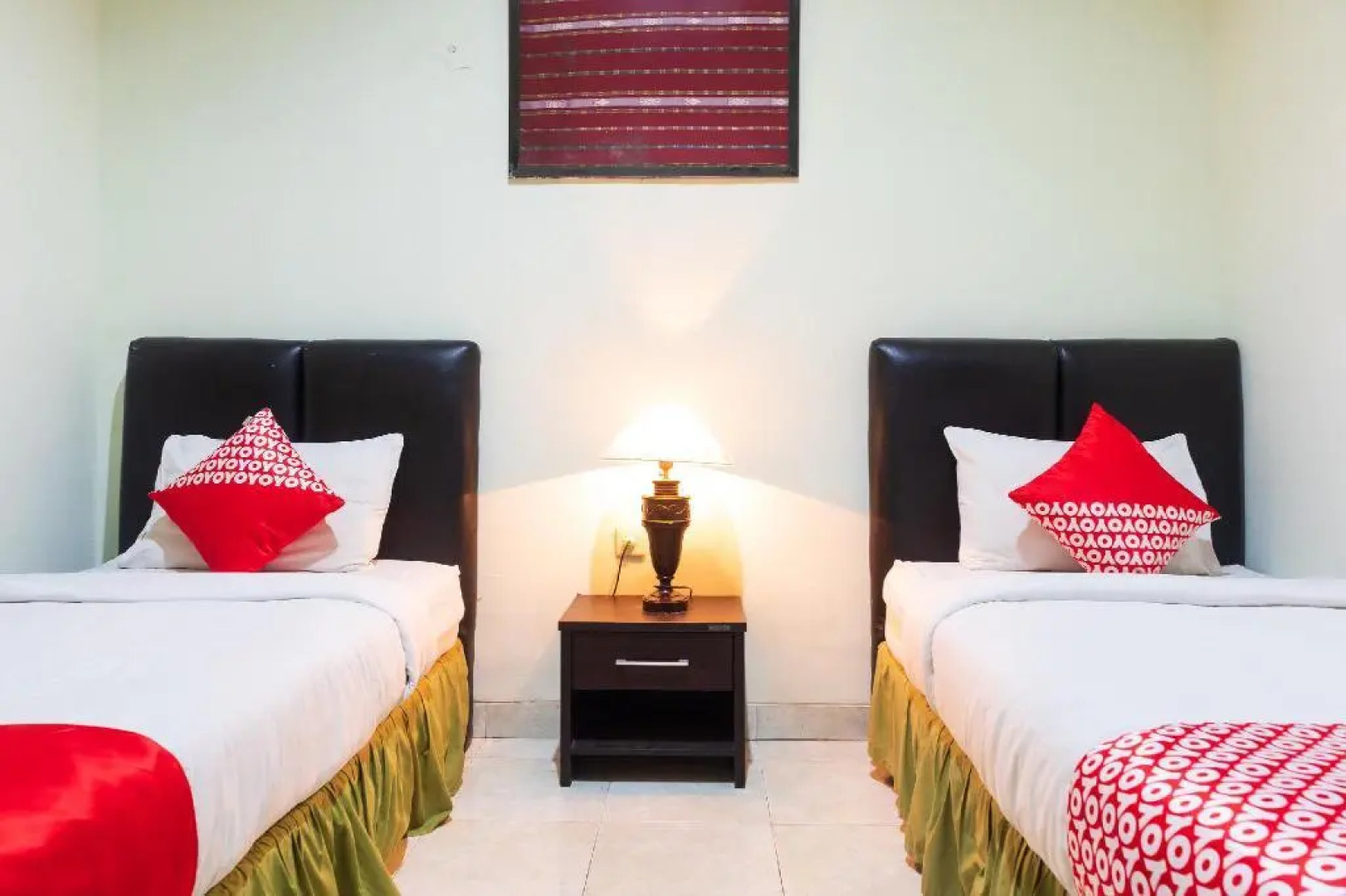 Super OYO 1682 Greenia Hotel