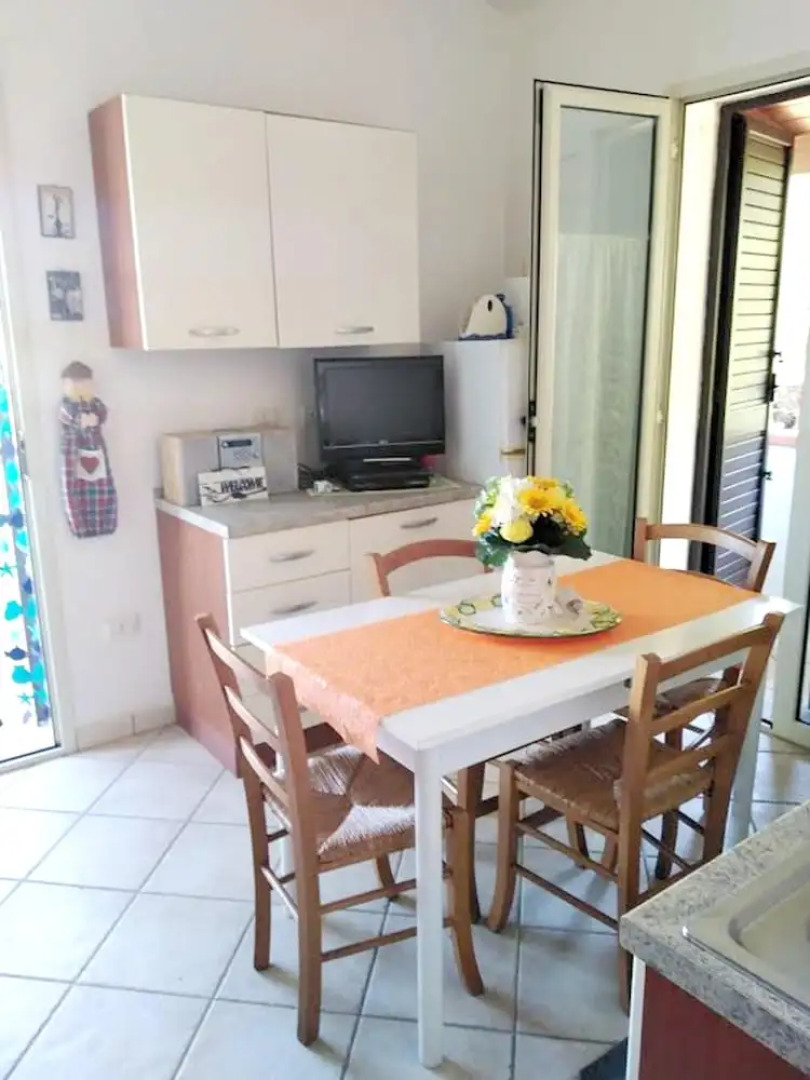 Apartment With 2 Bedrooms In Calasetta With Enclosed Garden