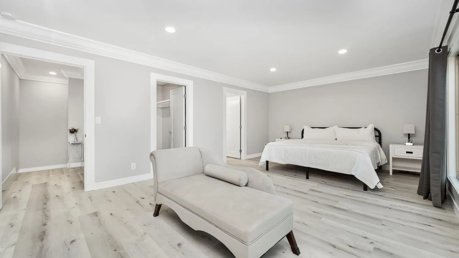 Heated Pool & Spa ensuite Villa