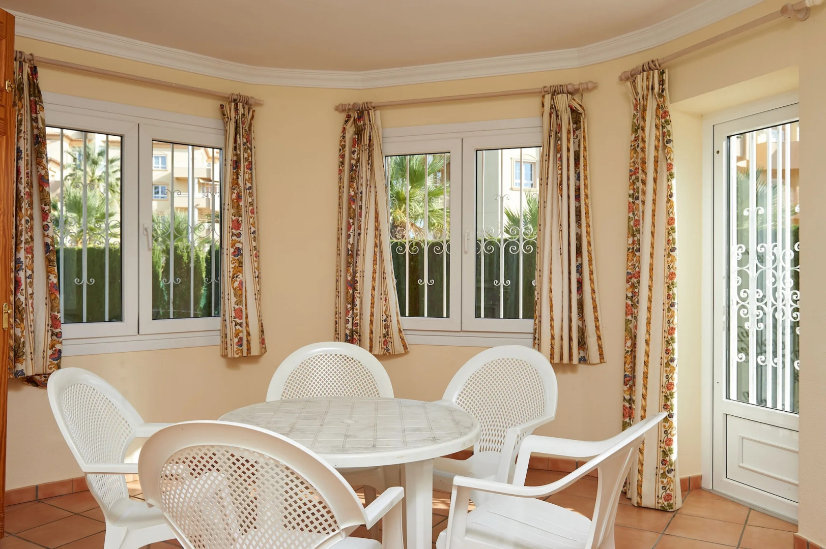 Oliva Nova Villas & Apartamentos