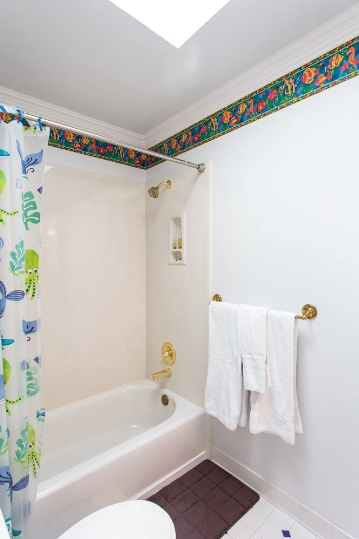 1369 Brentwood Maple - 2 Br Apts