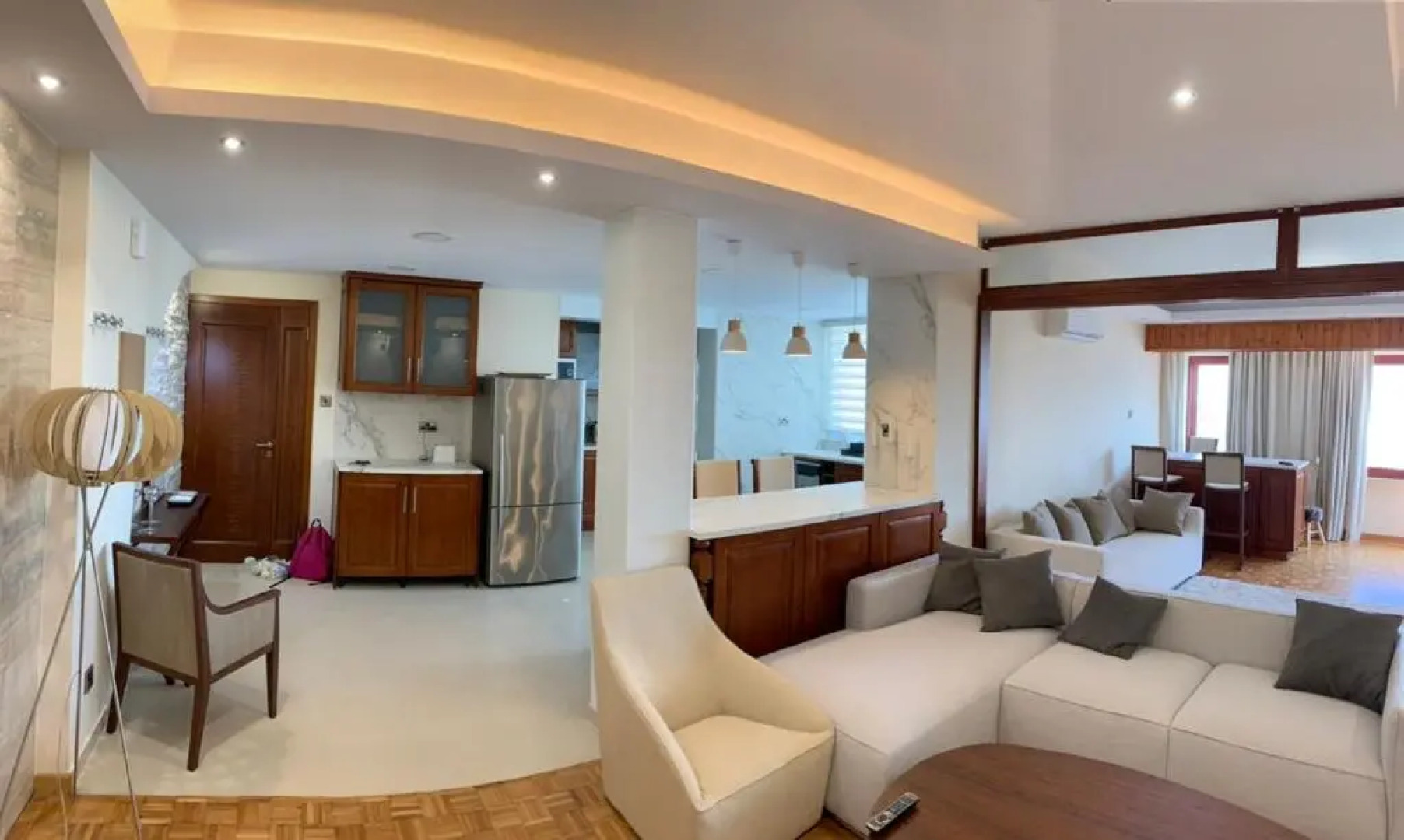 luxury 2 bed room apartment fully furnished