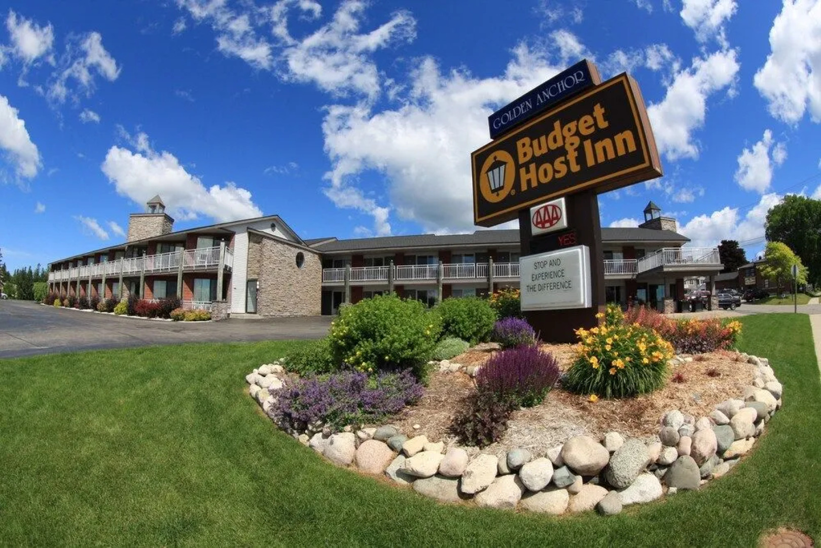 St. Ignace Budget Host Inn