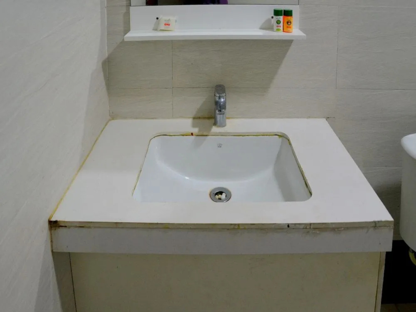 OYO 4308 Hotel Zaarang Inn