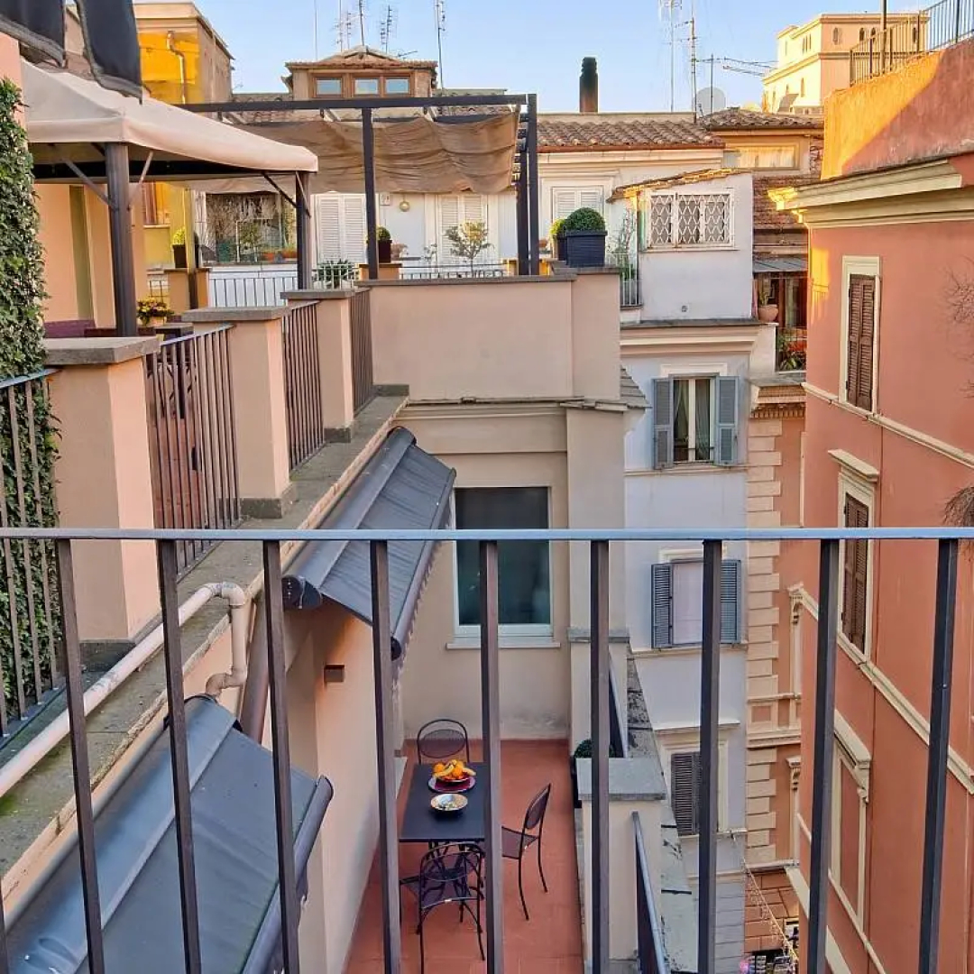 Trevi Palace Luxury Inn