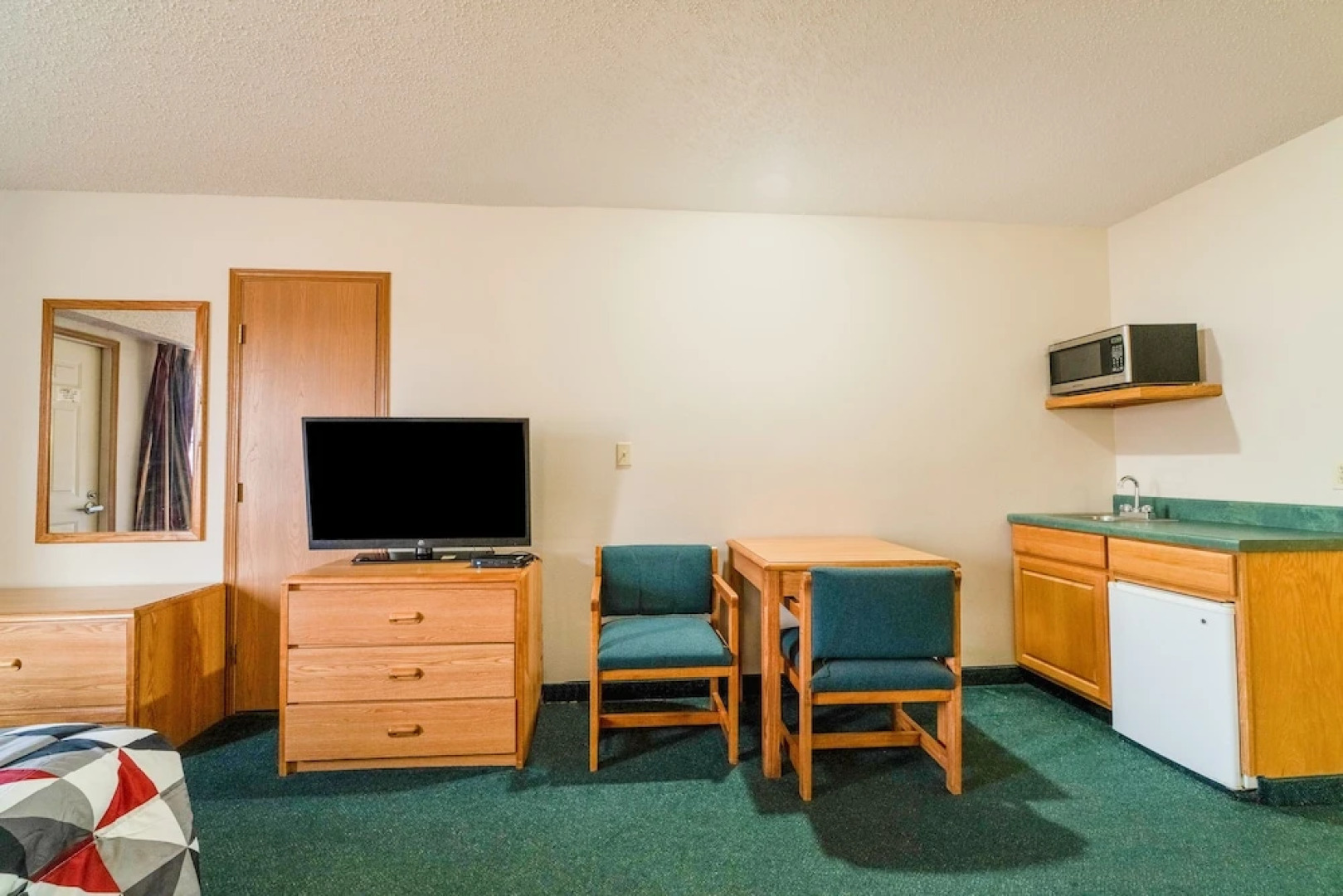 HomeTown Inn By OYO Texhoma, OK