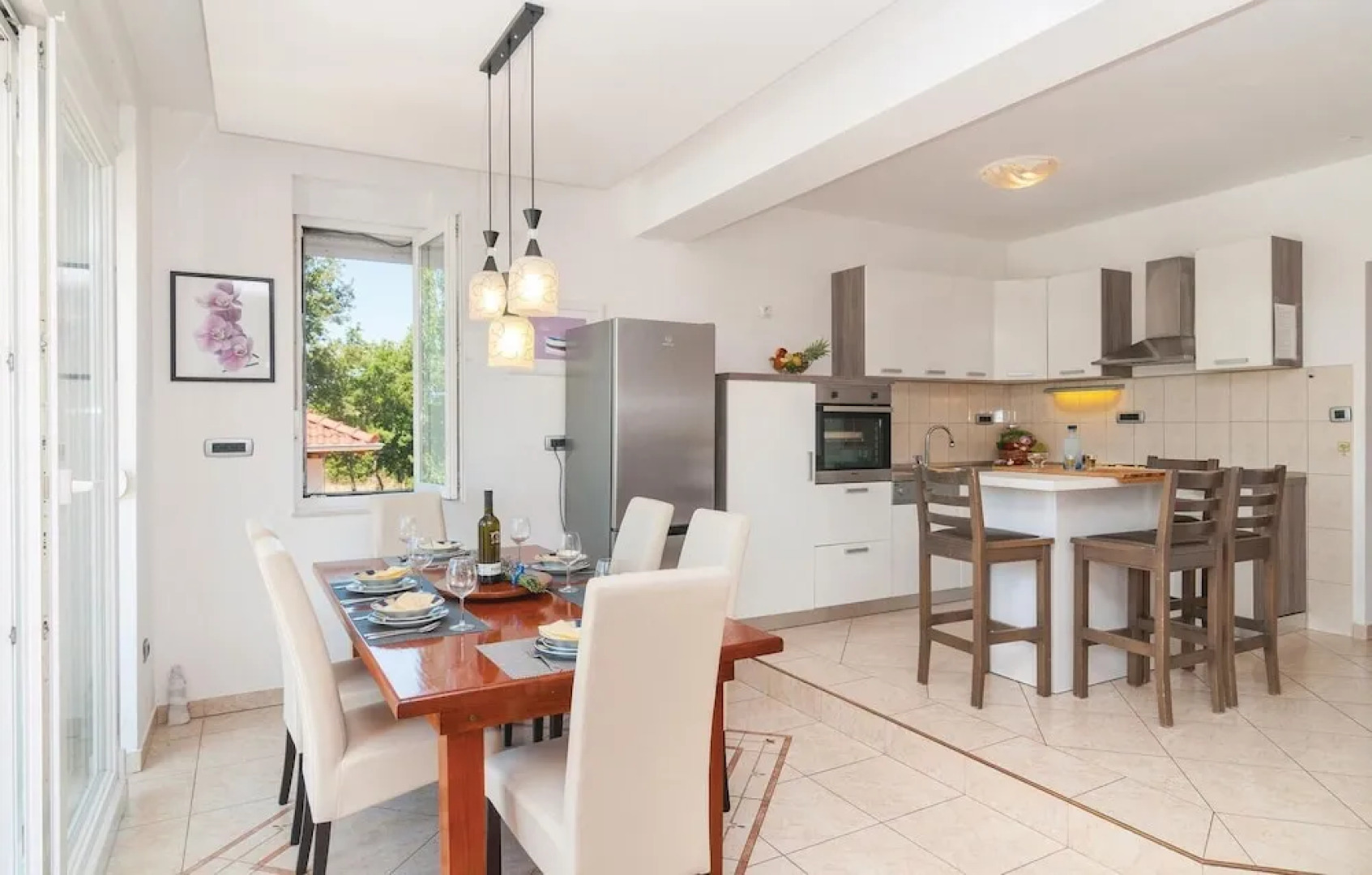 Awesome Home in Dugopolje With Wifi and 5 Bedrooms