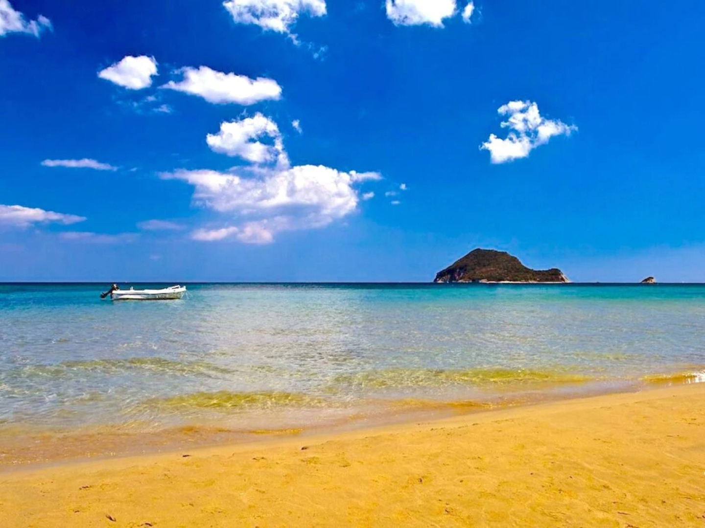 Modern Villa in Volimes with Pool And Parking