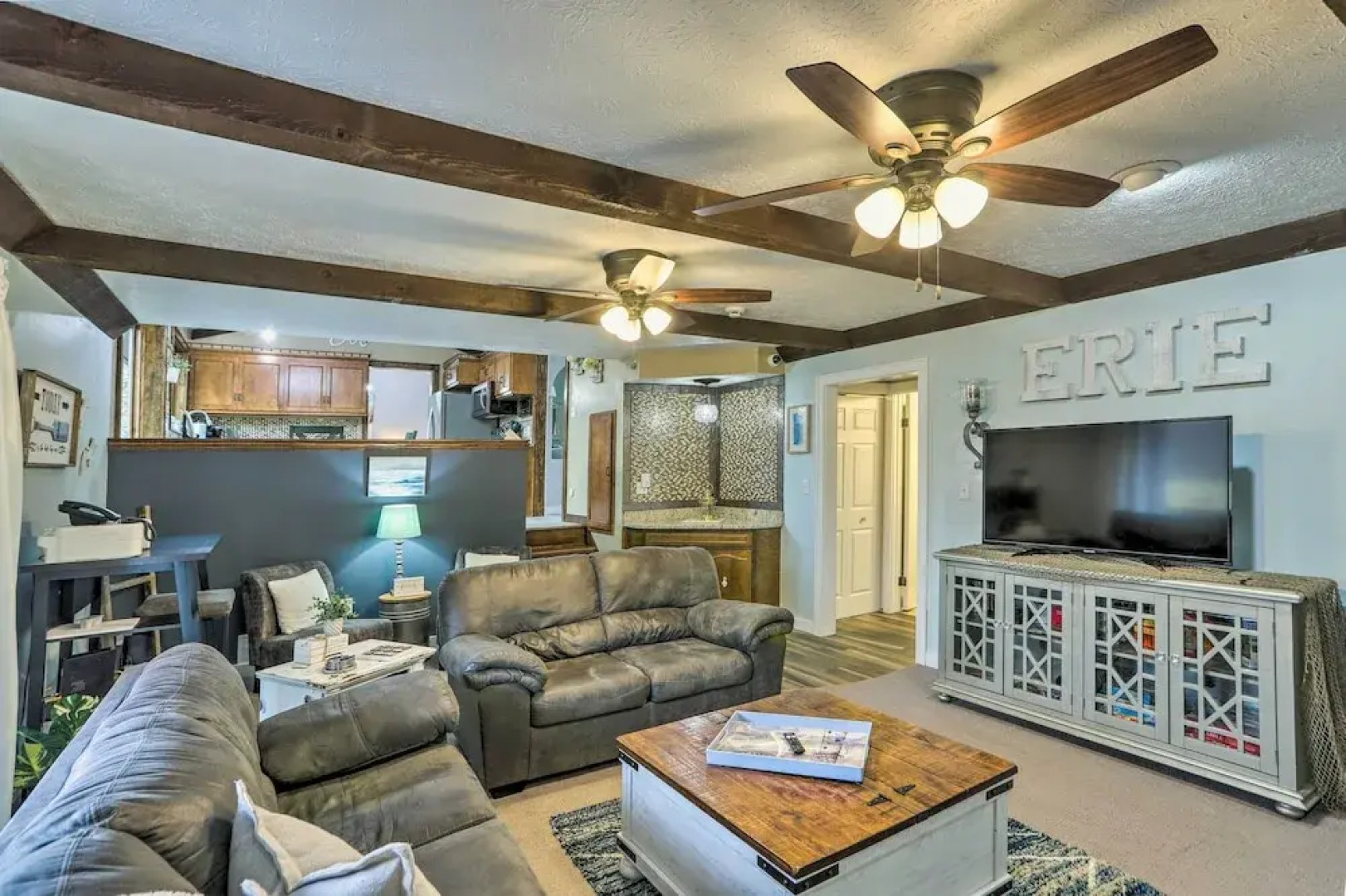 Vermilion River Home w/ Hot Tub & Private Dock!