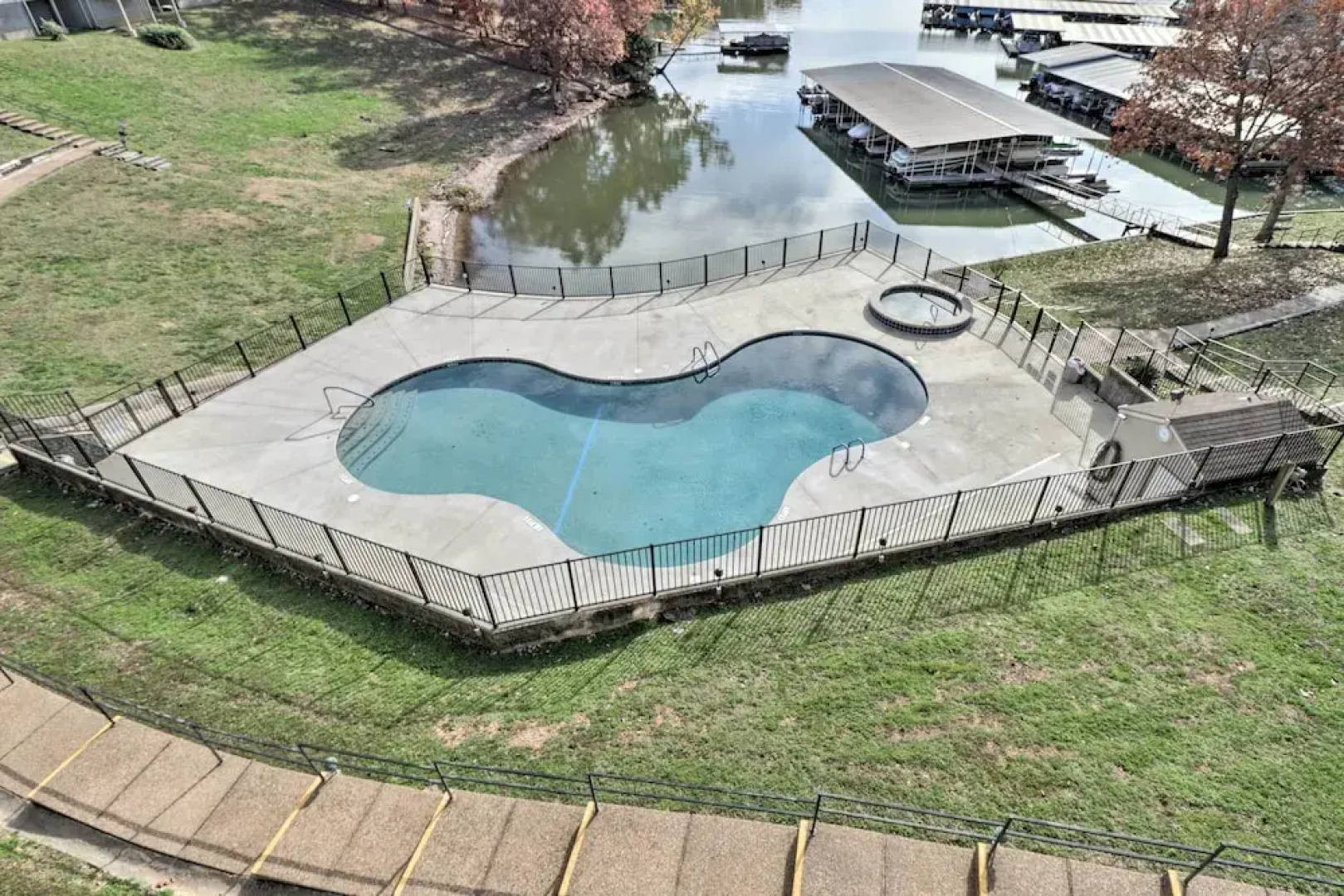 Lake Ozark Condo w/ Pool & Fishing Docks!