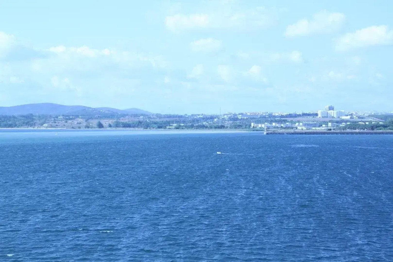 Sea Golden Hotel & Restaurant