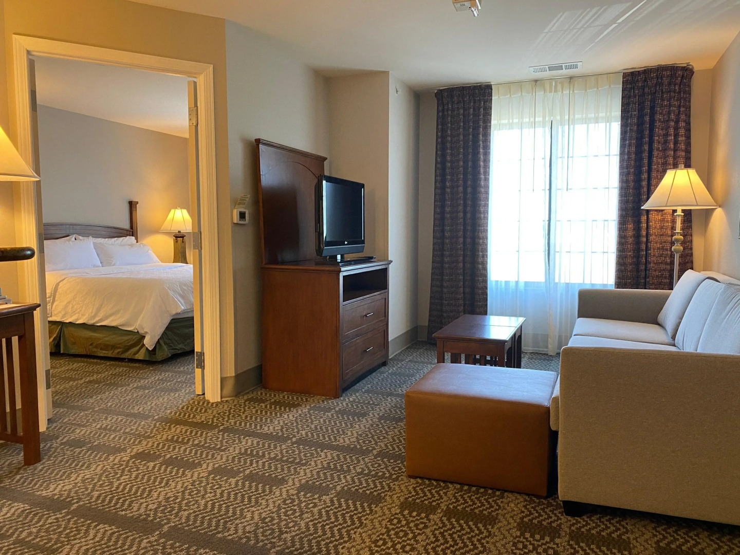 Staybridge Suites Milwaukee West-Oconomowoc by IHG