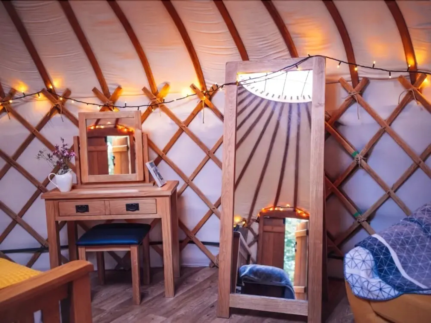 The Yurt at Hollands Farmhouse - Campsite